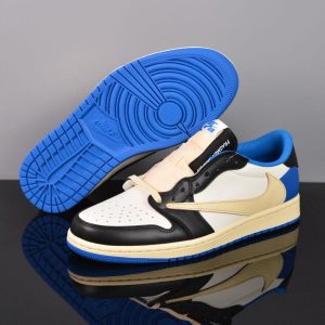 Tênis Travis Scott x Air Jordan 1 Low Fragment Desing
