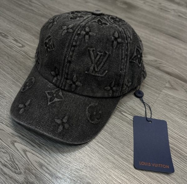 Boné Louis Vuitton Jeans Preto