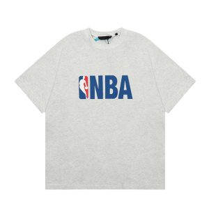 Camisa ESSENTIALS x NBA Cinza