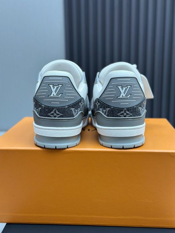 Tênis LV Trainer Branco|Cinza - Imagem 9