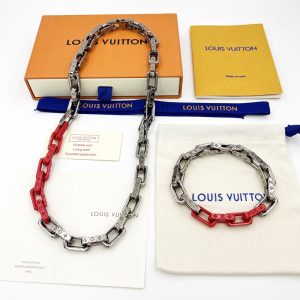 Conjunto Colar e Pulseira LV